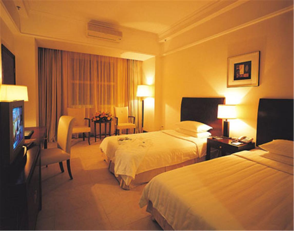 Clifford Golden Lake Hotel Foshan Zimmer foto