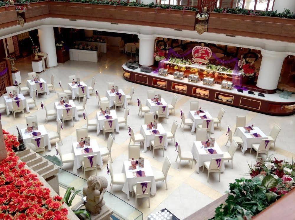 Clifford Golden Lake Hotel Foshan Exterior foto